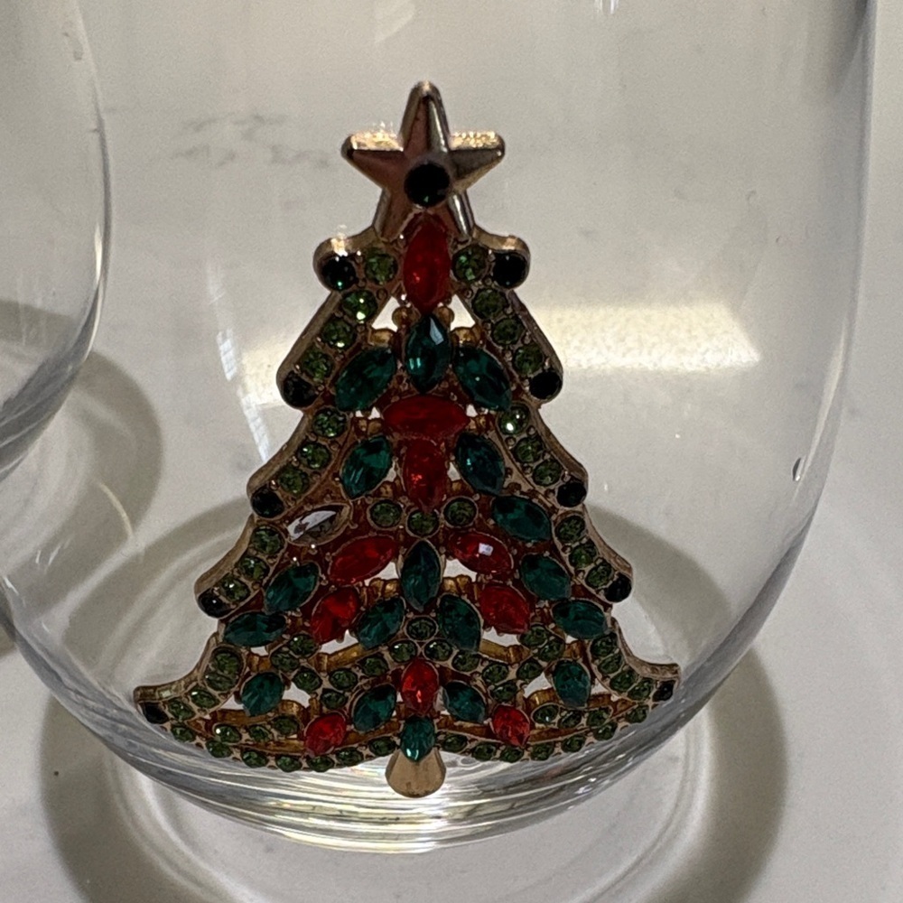 Holiday Tree Stemless Wine Glasses - Picture 4 of 4